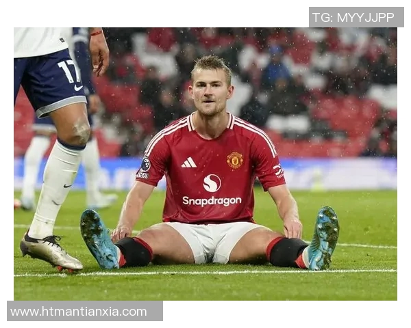 德里赫特荣获欧洲足球先生称号!他的职业生涯又将迎来怎样的飞跃? 德里赫特荣获欧洲足球先生称号!他的职业生涯又将迎来怎样的飞跃?