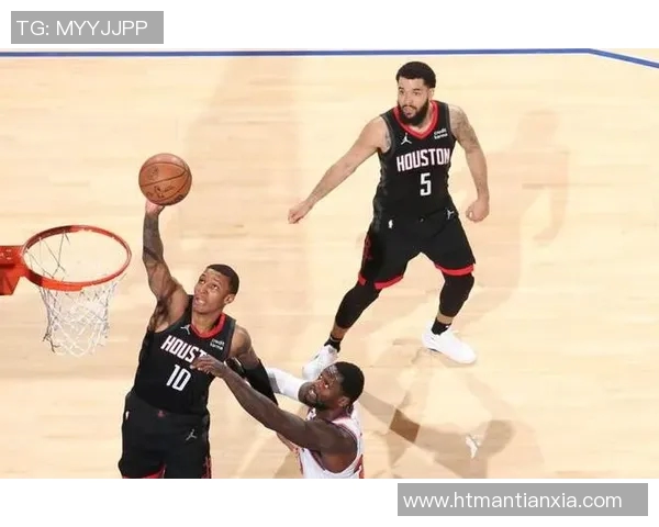 火箭客场击败尼克斯，继续领跑西部