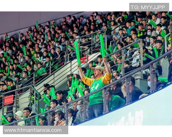 辽宁本钢主场失利,球迷呼吁球队加强训练 辽宁本钢主场失利,球迷呼吁球队加强训练