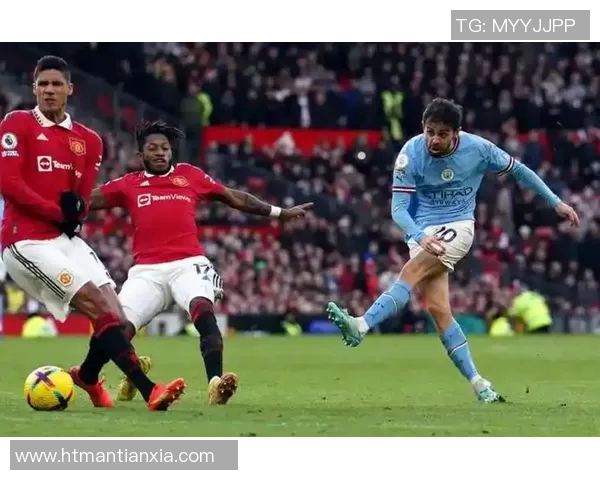 英超联赛激烈角逐，利物浦逆袭领跑！